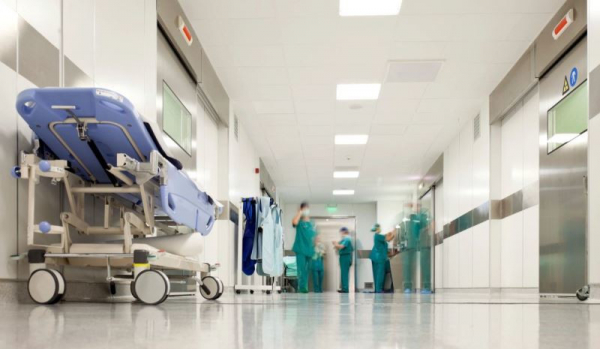 مستشفيات جامعية: نعتذر عن استقبال المرضى بسبب النقص في المستلزمات والأدوية وعلى المسؤولين إتخاذ إجراءات فورية لمعالجة الخلل