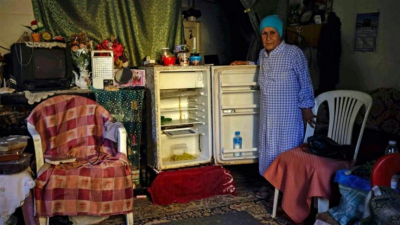 "برّادات" اللبنانيين فارغة وسط "الإنهيار"
